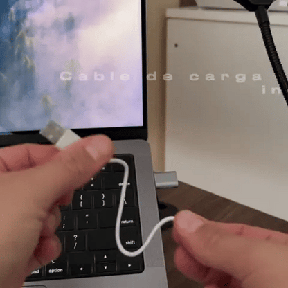 Foco LED recargable con sensor de movimiento
